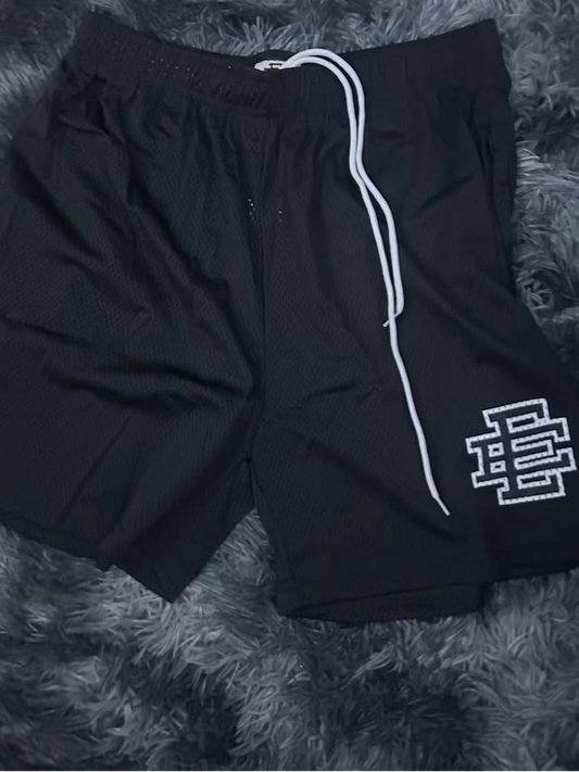 EE BASIC BLACK